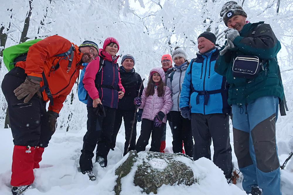 Zimn expedice KT Dn prv dobyla Pnkav vrch (792 m n. m.) v Luickch horch. 