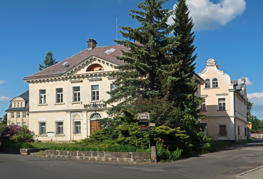 Muzeum ve Varnsdorfu je bohu�el dlouhodob� uzav�en�.
