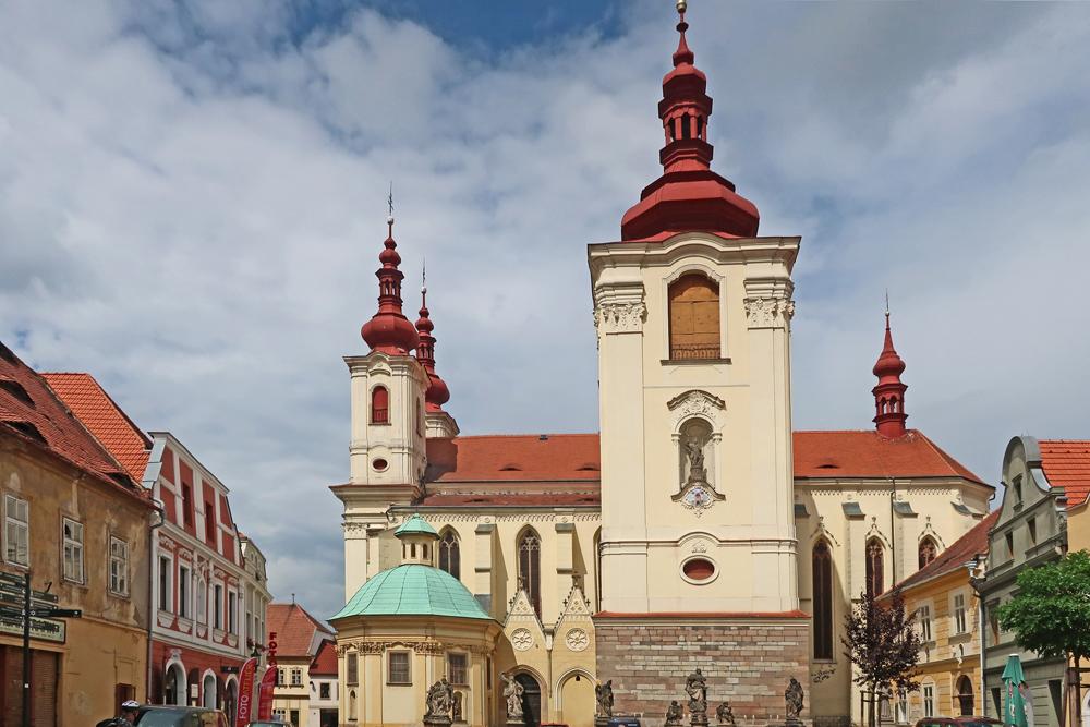Chr�m Nanebevzet� Panny Marie v �atci.