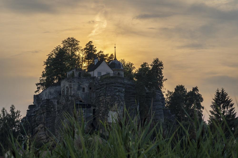 skaln� hrad