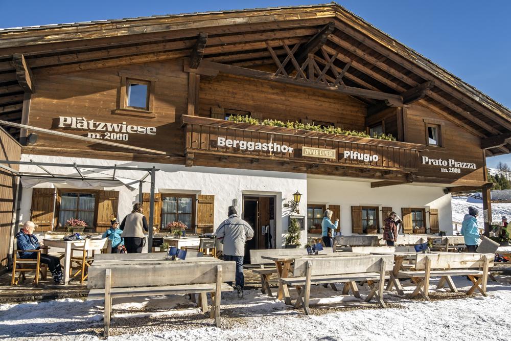 Turistick� zimn� v�prava do Dolomit.