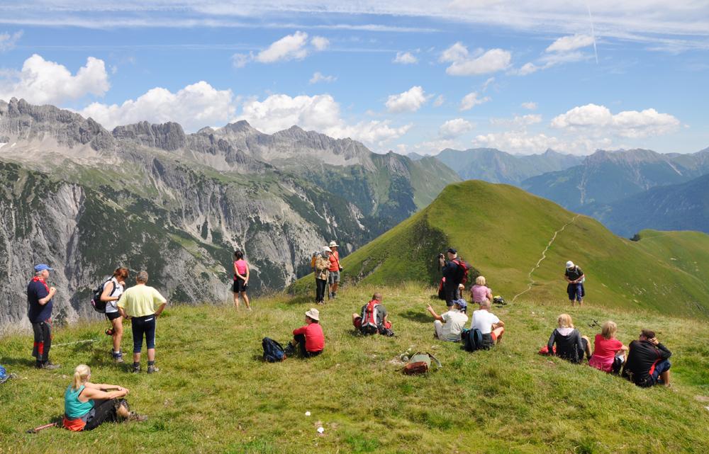 D���n�t� turist� v Lecht�lsk�ch Alp�ch.