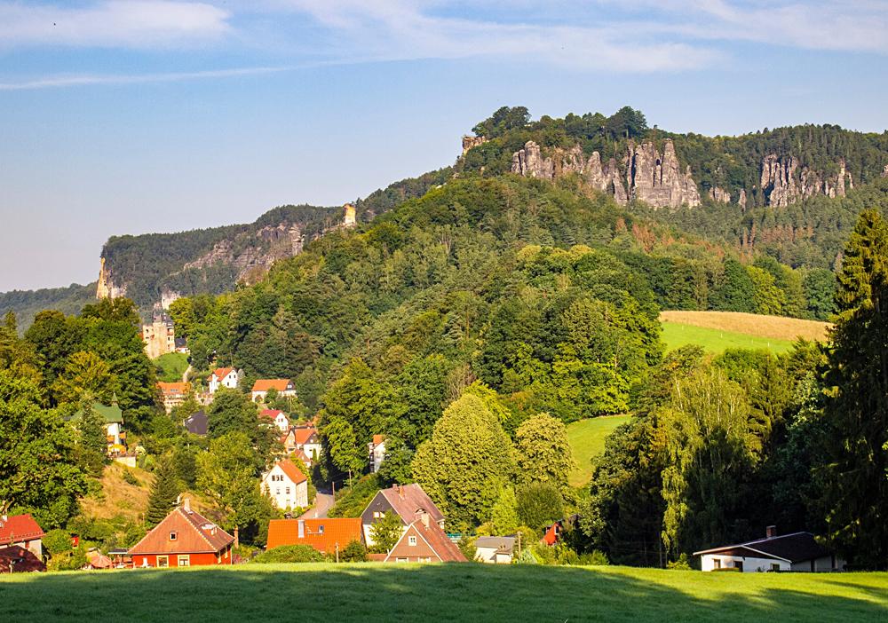 Kurort Rathen v kulis�ch p�skovcov�ch masiv�.