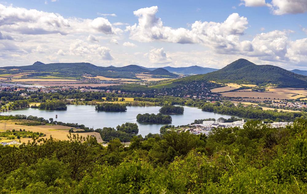 �ernoseck� jezero z Radob�lu.