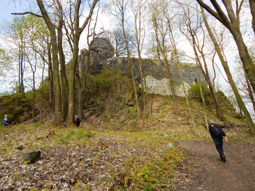 V�stup na hrad Blansko po zelen� TZT.
