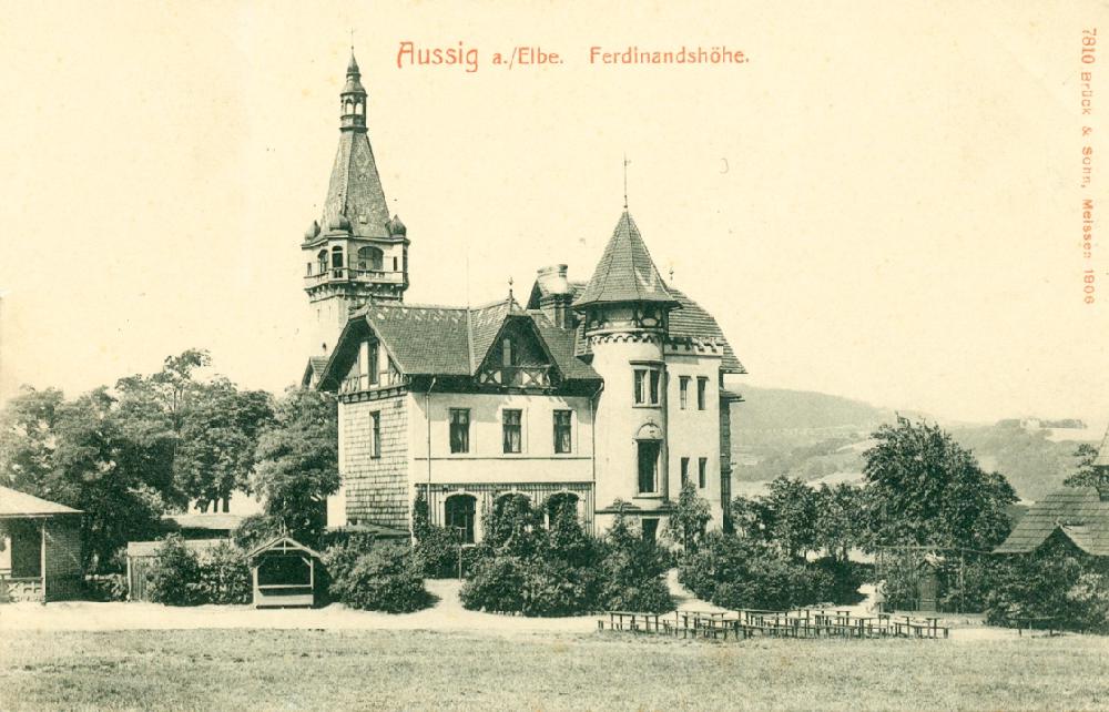 Historick� pohlednice V�tru�e od jihu.