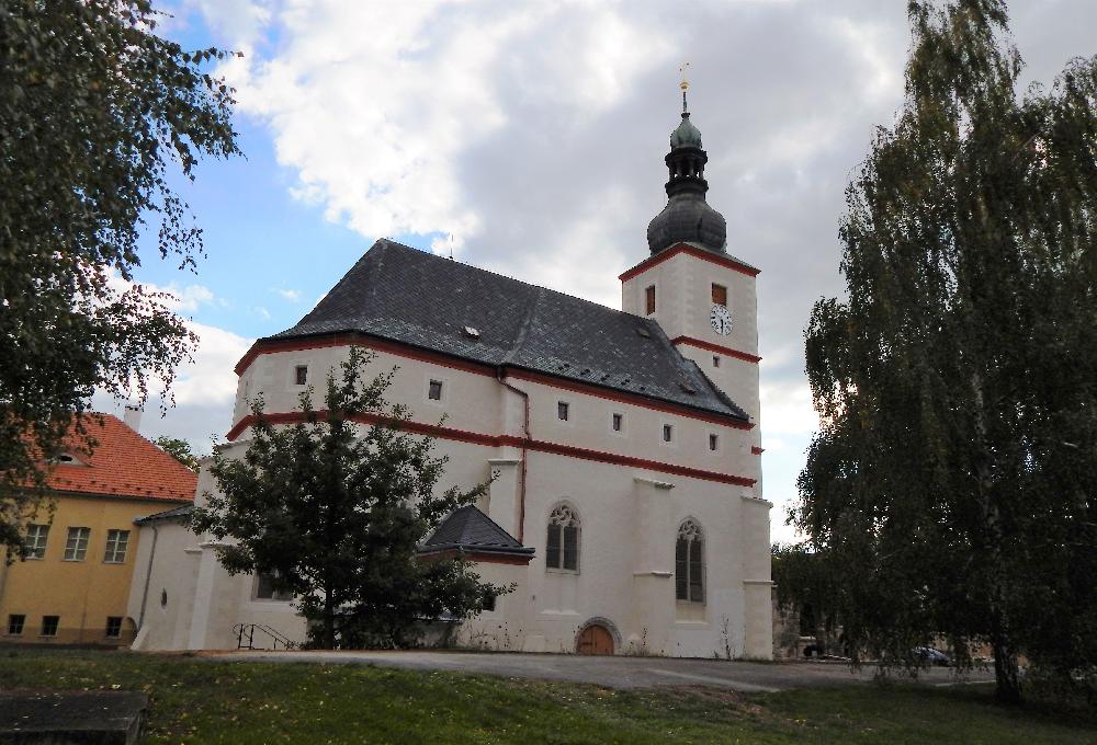 Kostel sv. Flori�na v Kr�sn�m B�ezn�.
