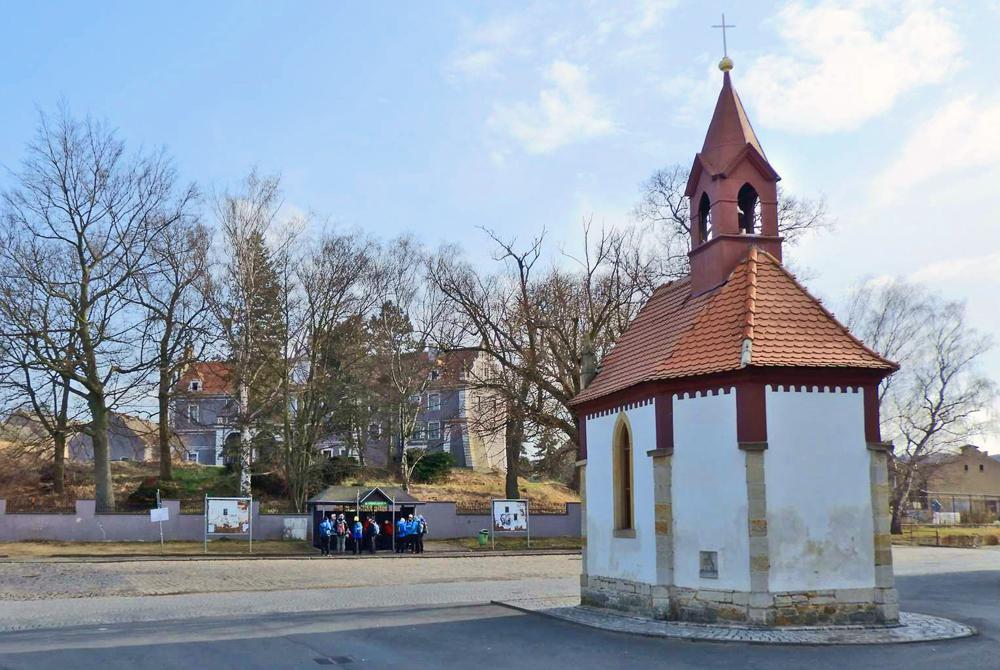 Kaple sv. Jana Nepomuck�ho - M�en� l�zn� - Doln� Pooh��