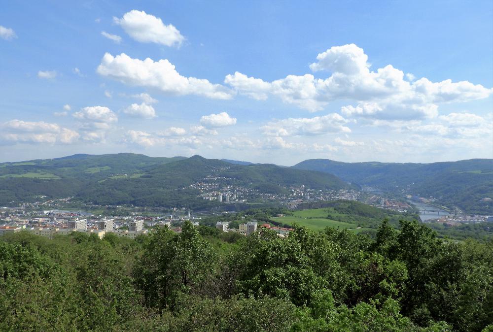 V�hled z rozhledny Erbenova vyhl�dka.