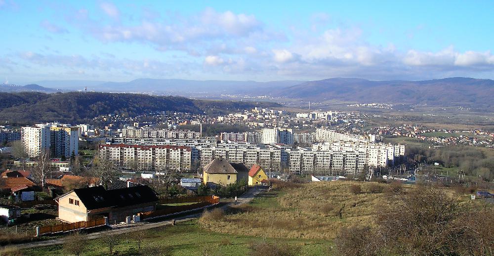  Panorama od �st� sm�rem na z�pad a� po Kru�n� hory.