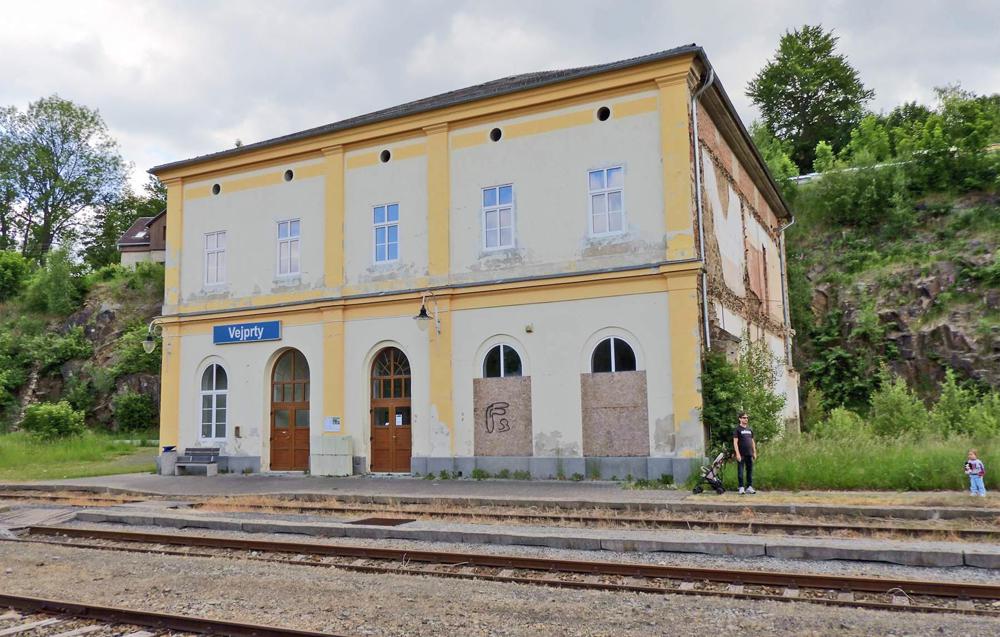 N�dra�� ve Vejprtech.