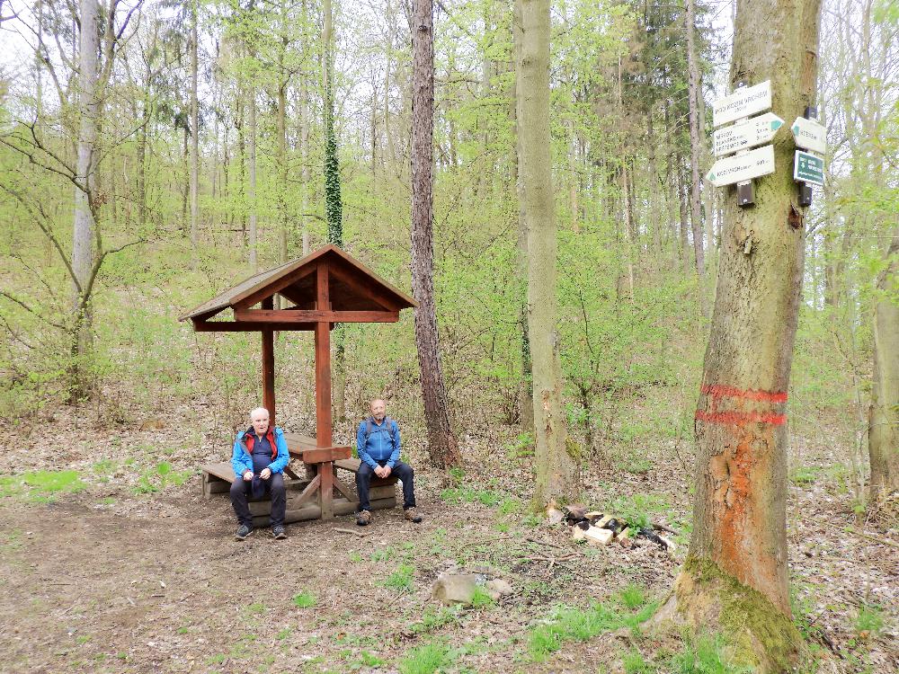 Turistick� p��st�e�ek pod Koz�m vrchem.