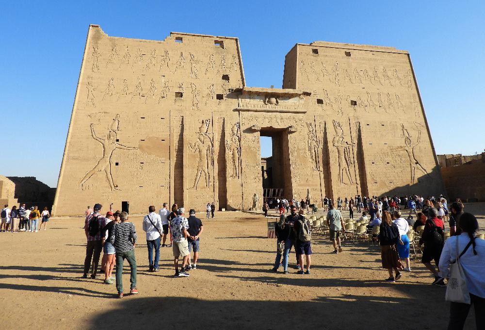 Chr�m v Edfu.
