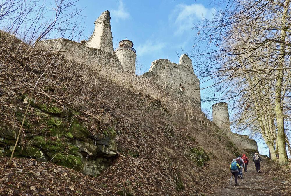 Hrad Kostomlaty v �esk�m st�edoho��.