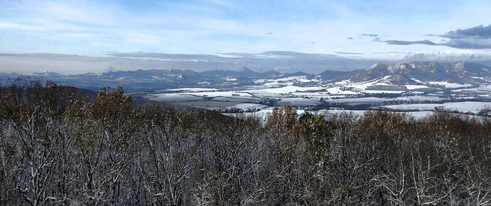�esk� st�edoho�� z rozhledny Ho�idla.