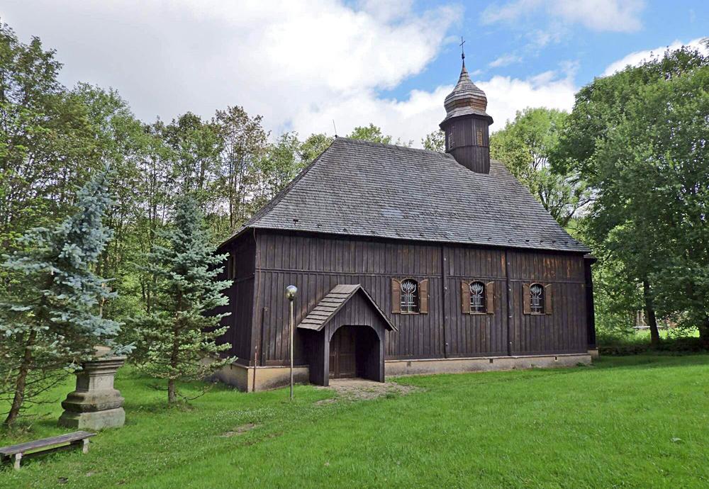 Rouben� kostel v �esk�m Ji�et�n�.