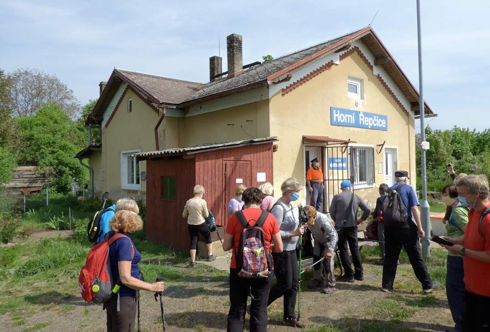 �elezni�n� stanice Horn� �ep�ice.