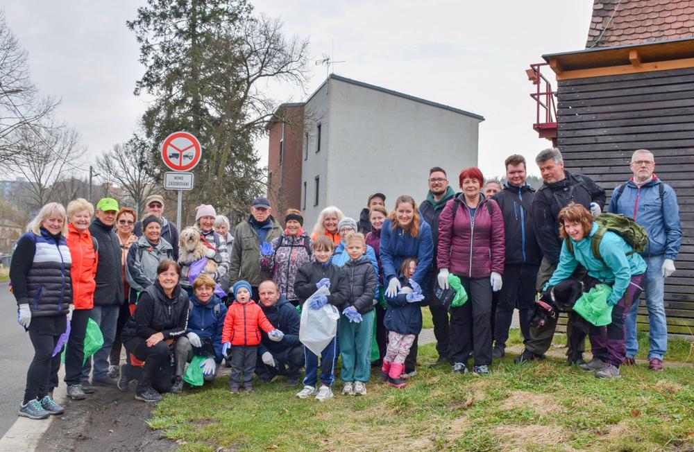 �klidovka pod Dymn�kem - Ukli�me �esko
