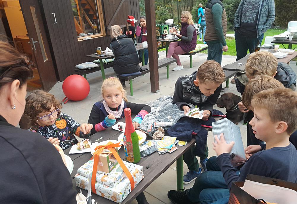 Turistick� narozeniny na z�kladn� v Kopci.