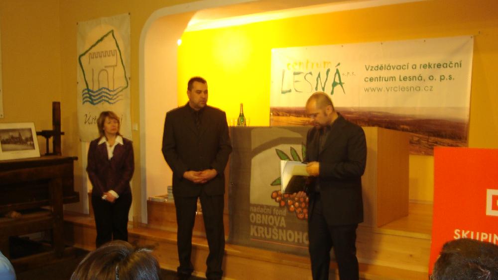 Ant. Herz�n a Petr Mik���ek na  k�estu knihy KRU�N� r�j Herzgebirge 2009.12.10