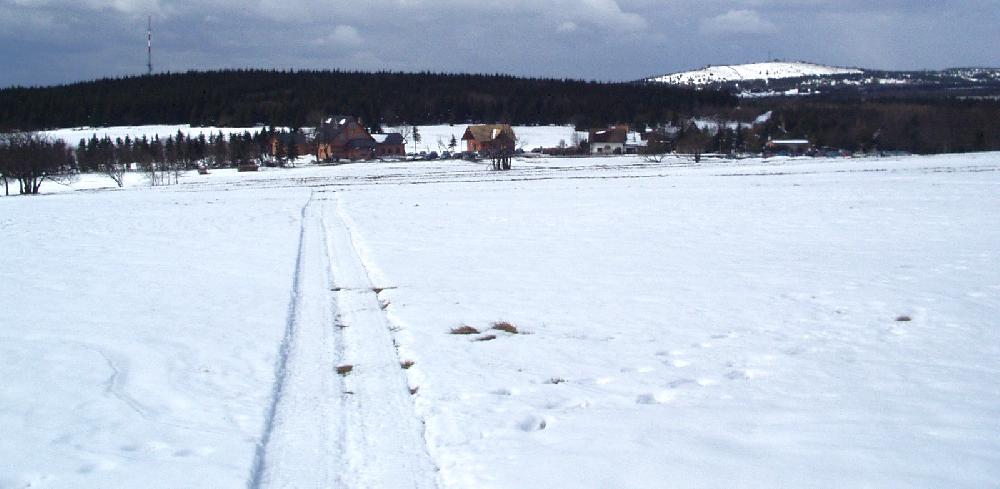 Dlouh� Louka Penzion Rozcest� 29.3.2008 byl ve stavb�.
