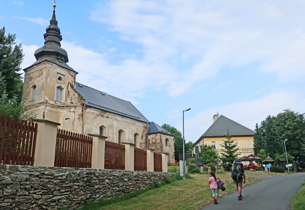 Kostel sv. Michala v Blatn� (Kru�n� hory)