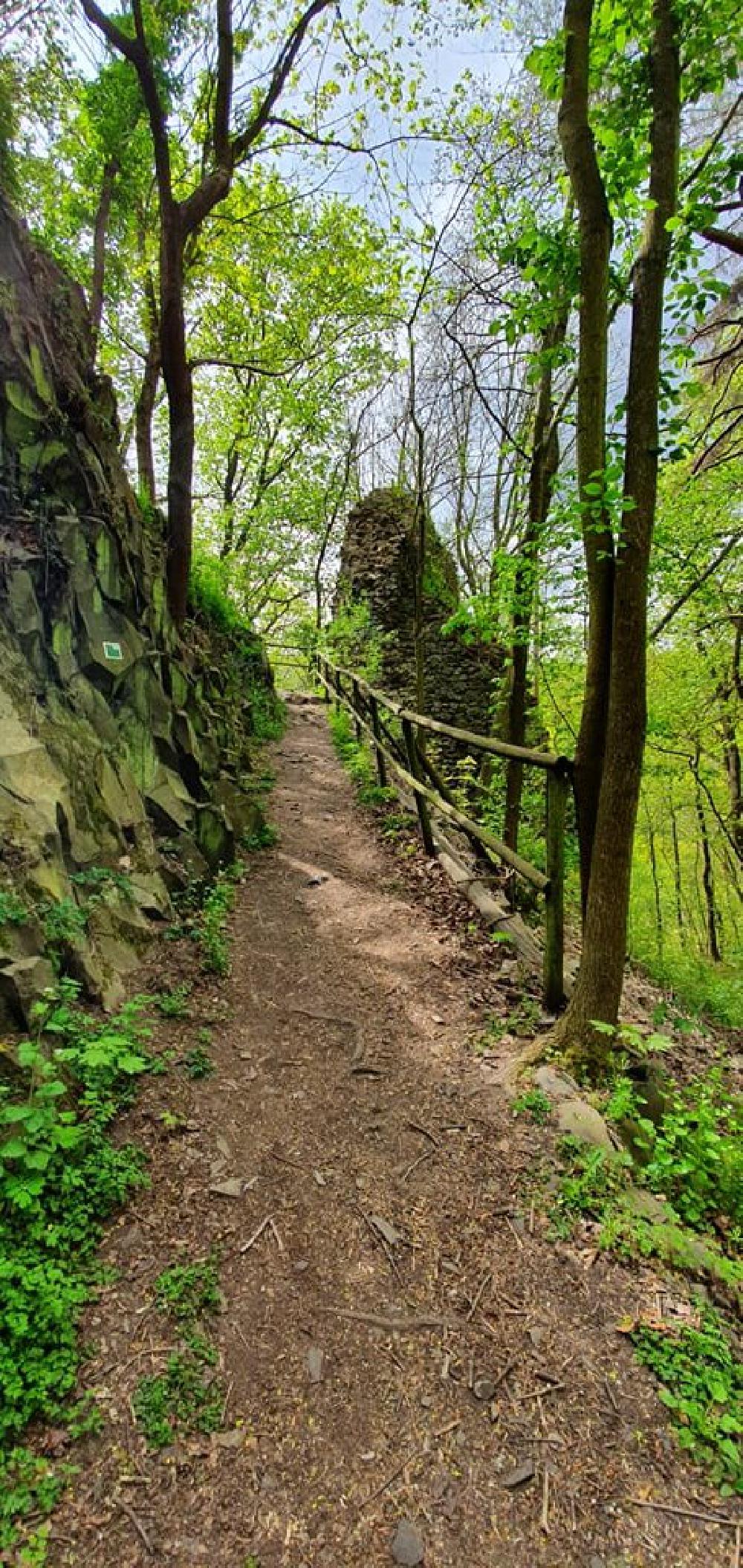 Hrad Ostr� a okol� 
