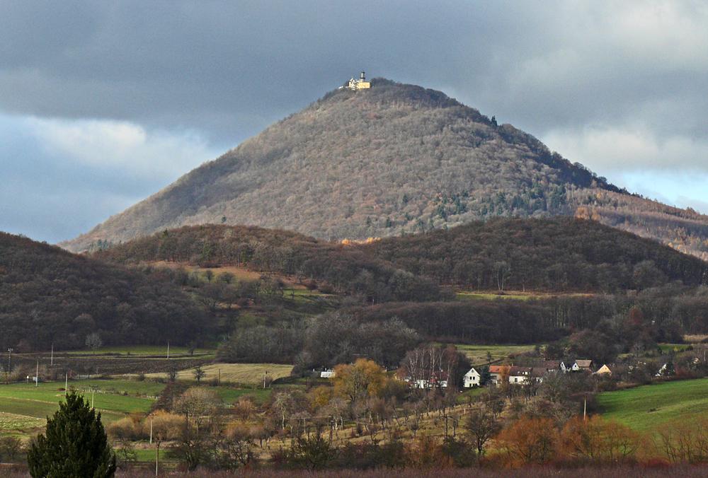 Mile�ovka (vrchol 837 m n. m.) - �esk� st�edoho��