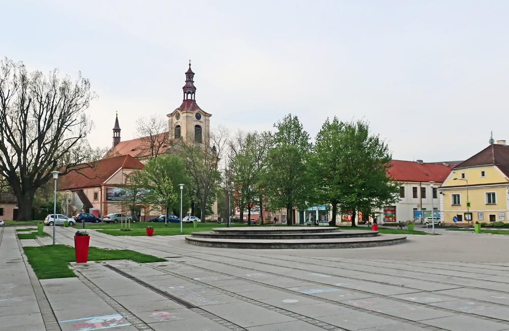 V�clavsk� n�m�st� v Lovosic�ch (�esk� st�edoho��)