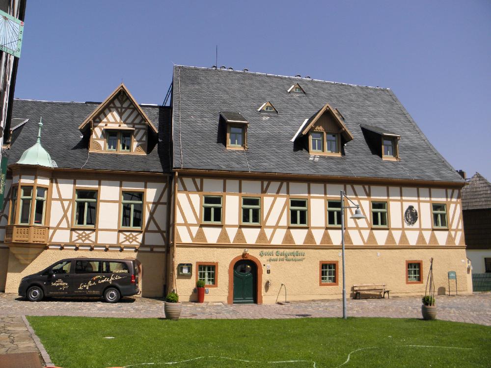 Pansk� d�m - dnes hotel Saigerhutte