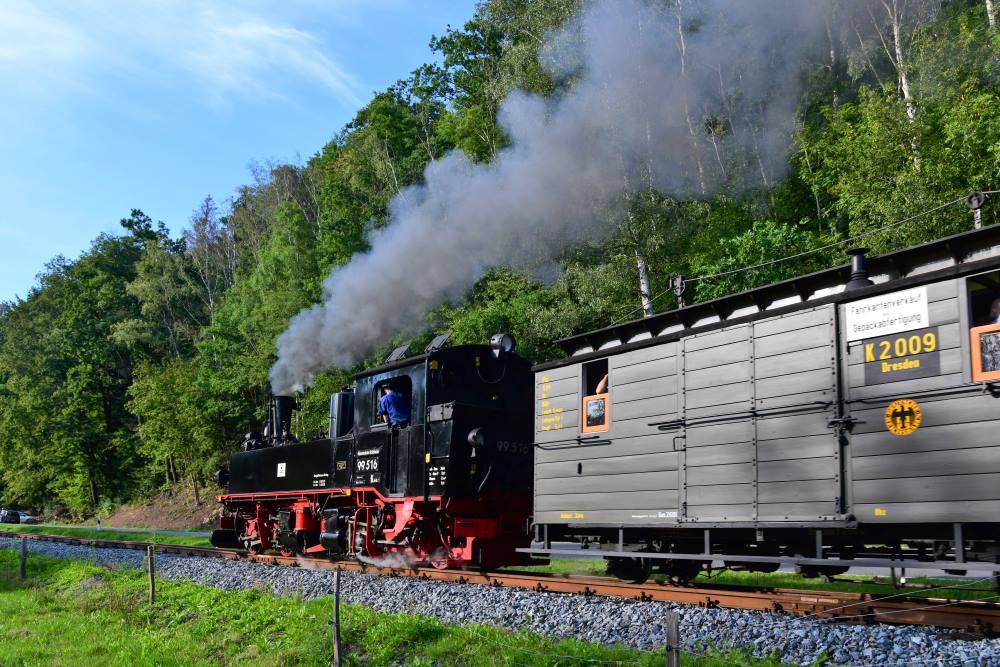 Stanice Lohsdorf: zvl�tn� parn� vlak