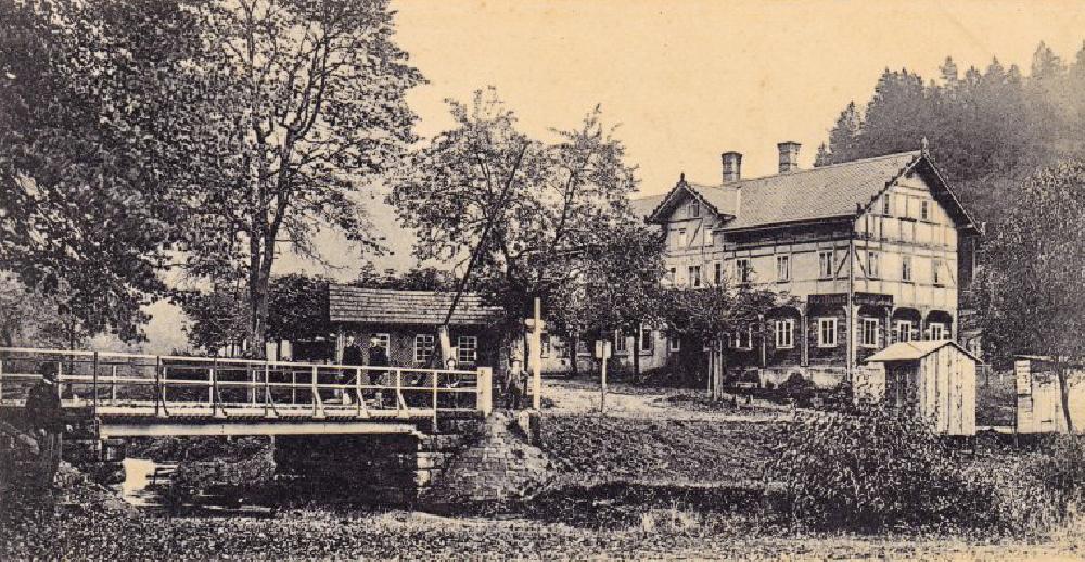 Restaurace v �dol� malebn� ���ky - �esk� �v�carsko