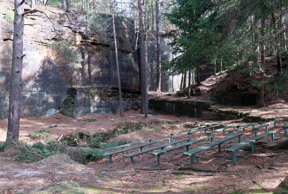 Lesn� divadlo pod Ch�ibsk�m vrchem