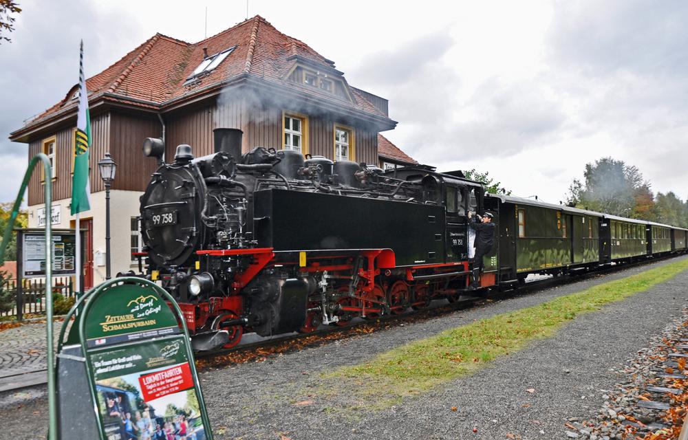 Zittauer Smallspurbahn - stanice Jonsdorf.