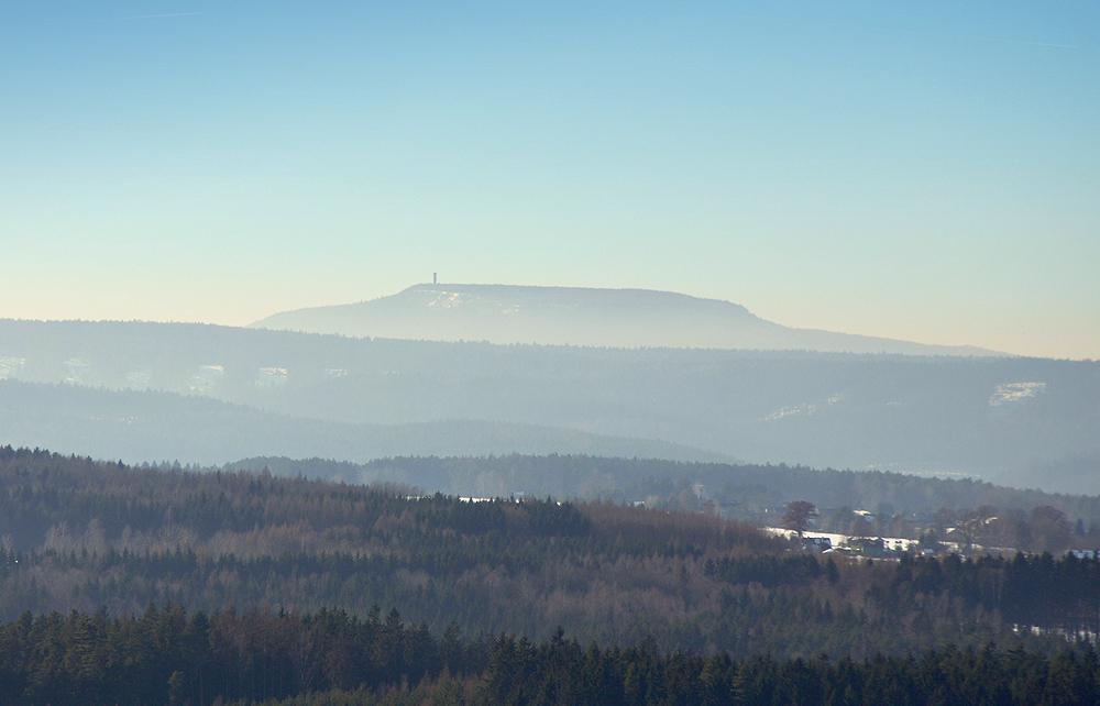 Vysok� Sn�n�k z Janovsk� rozhledny.