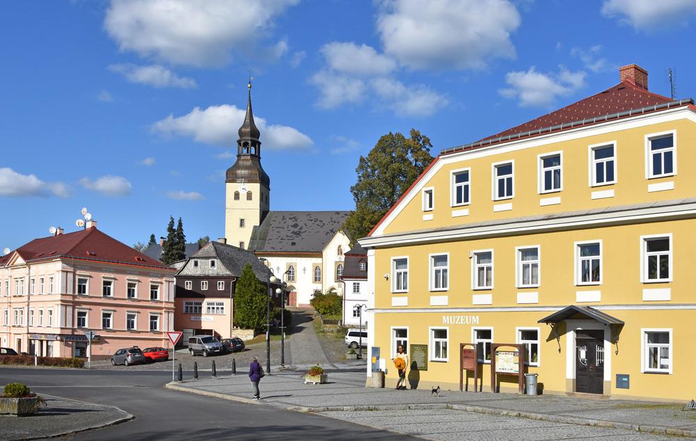 Ch�ibsk� - muzeum Tade�e Haenkeho