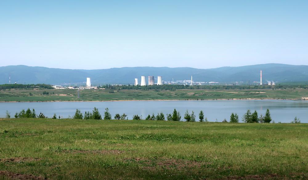 Jezero Most a Kru�n� hory 