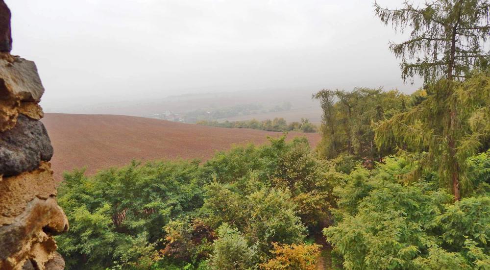 V�hled z rozhledny Vochlice.