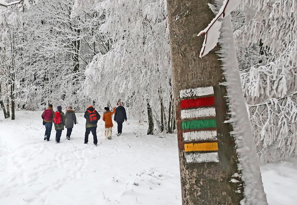 Turistick� trasa pod Hrazen�m na �luknovsku.