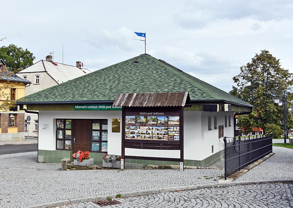Turistick� informa�n� centrum - Ji�et�n pod Jedlovou
