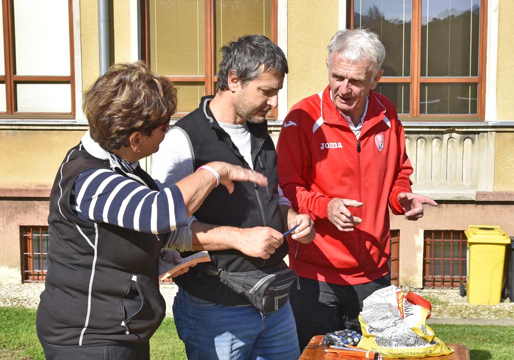Organiz�to�i D�dsk�ho dne v Ji�et�n� �e�� jak tlouci �pa�ky.