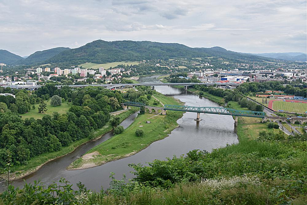 Past��sk� st�na - v�hled na soutok Labe s Plou�nic�