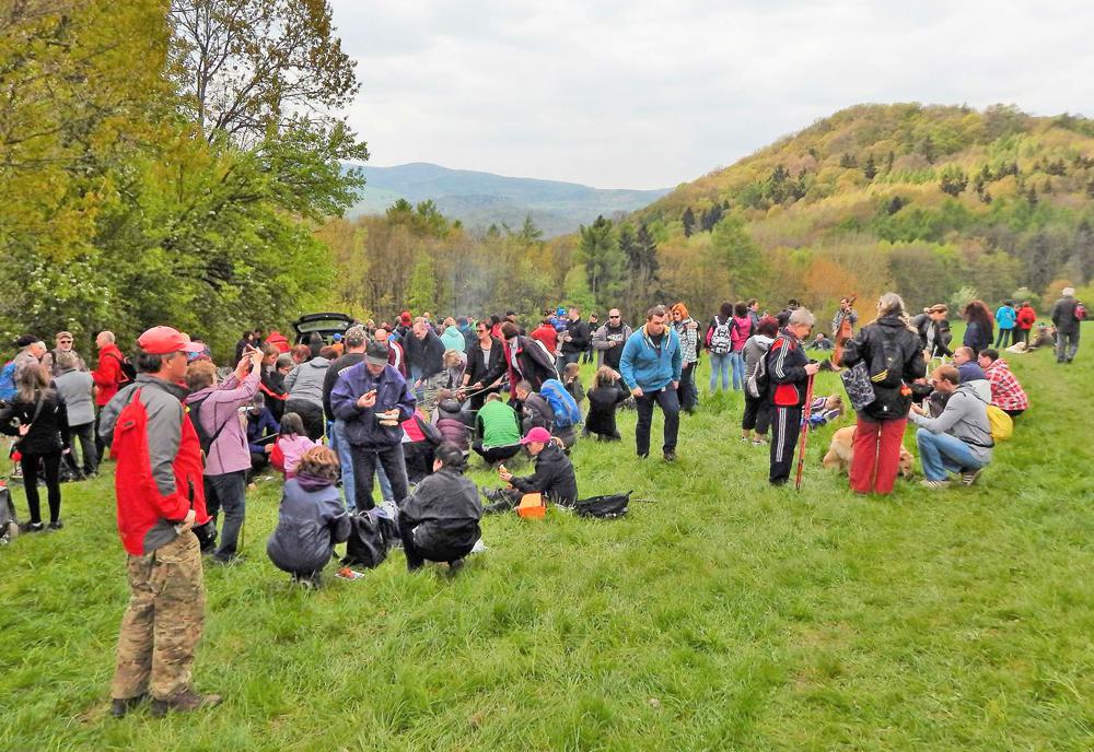 Prvom�jov� v�stup na Koz� vrch - akce Klubu �esk�ch turist�