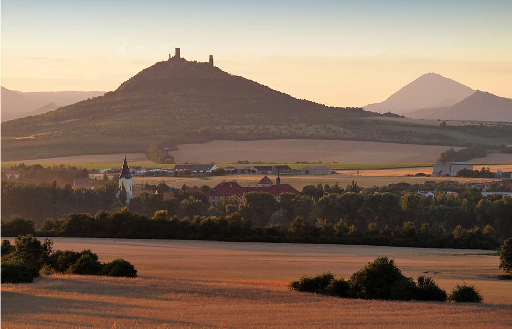 �esk� st�edoho�� - hrad Hazmburk