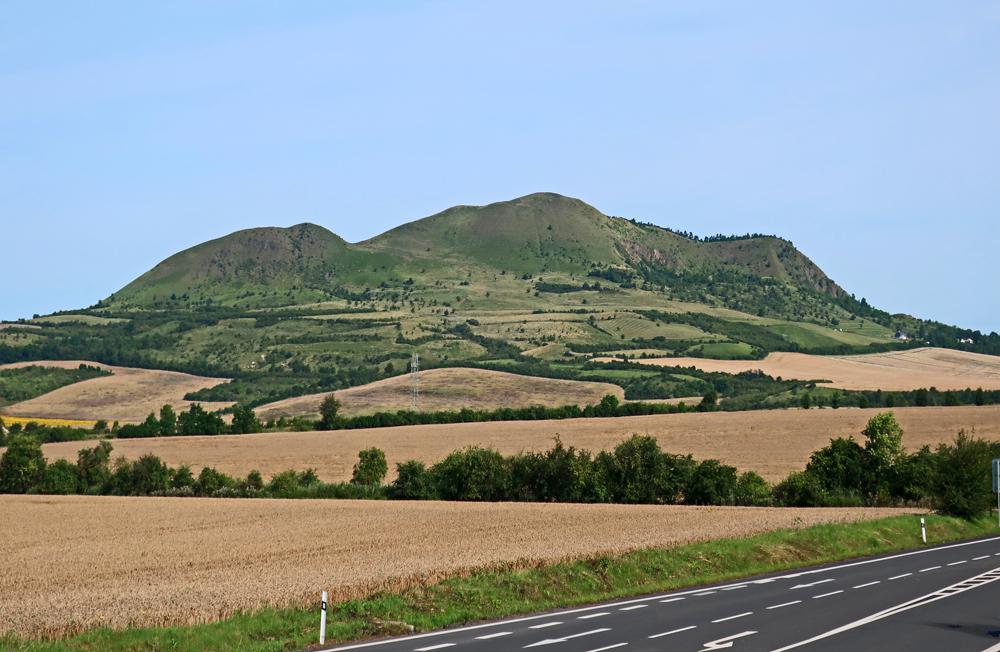 Ran� od St��brn�ho vrchu - �esk� st�edoho��.