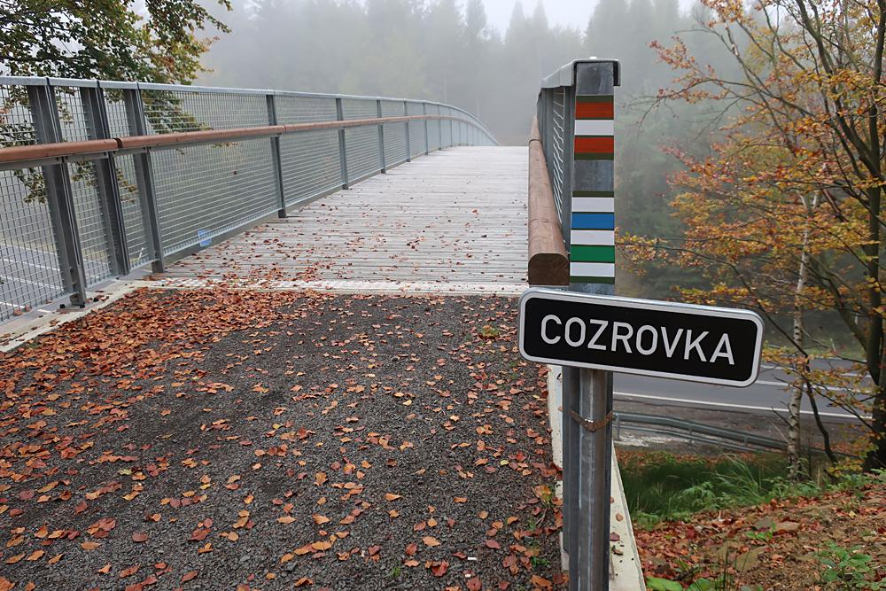 Turistick� most na Sto�eck�m sedle (Lu�ick� hory).