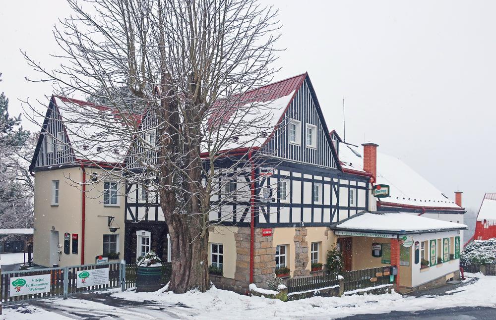Hotel U Zelen�ho stromu v Janov� nad H�enskem