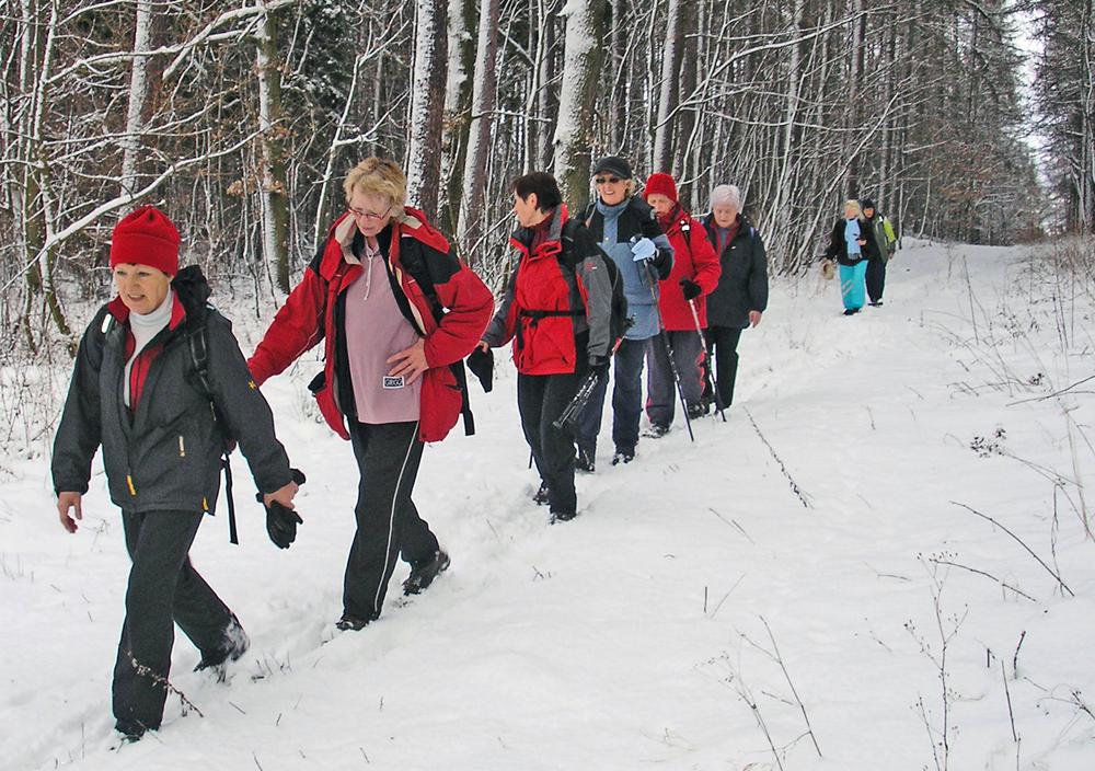 Turistky z �st� nad Labem v zimn�m ter�nu.