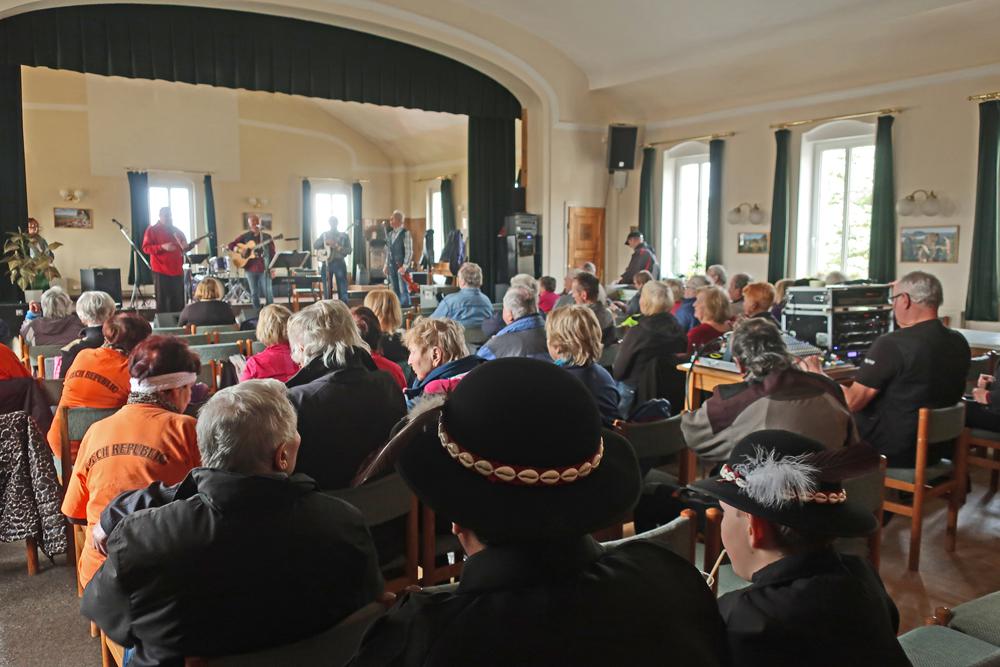 Jarn� sraz turist� 2023 v Janov� nad H�enskem (�esk� �v�carsko)