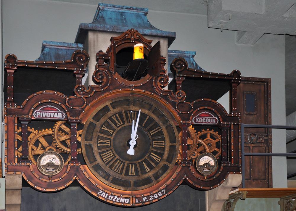 Pivn� orloj - pivovar Kocour Varnsdorf